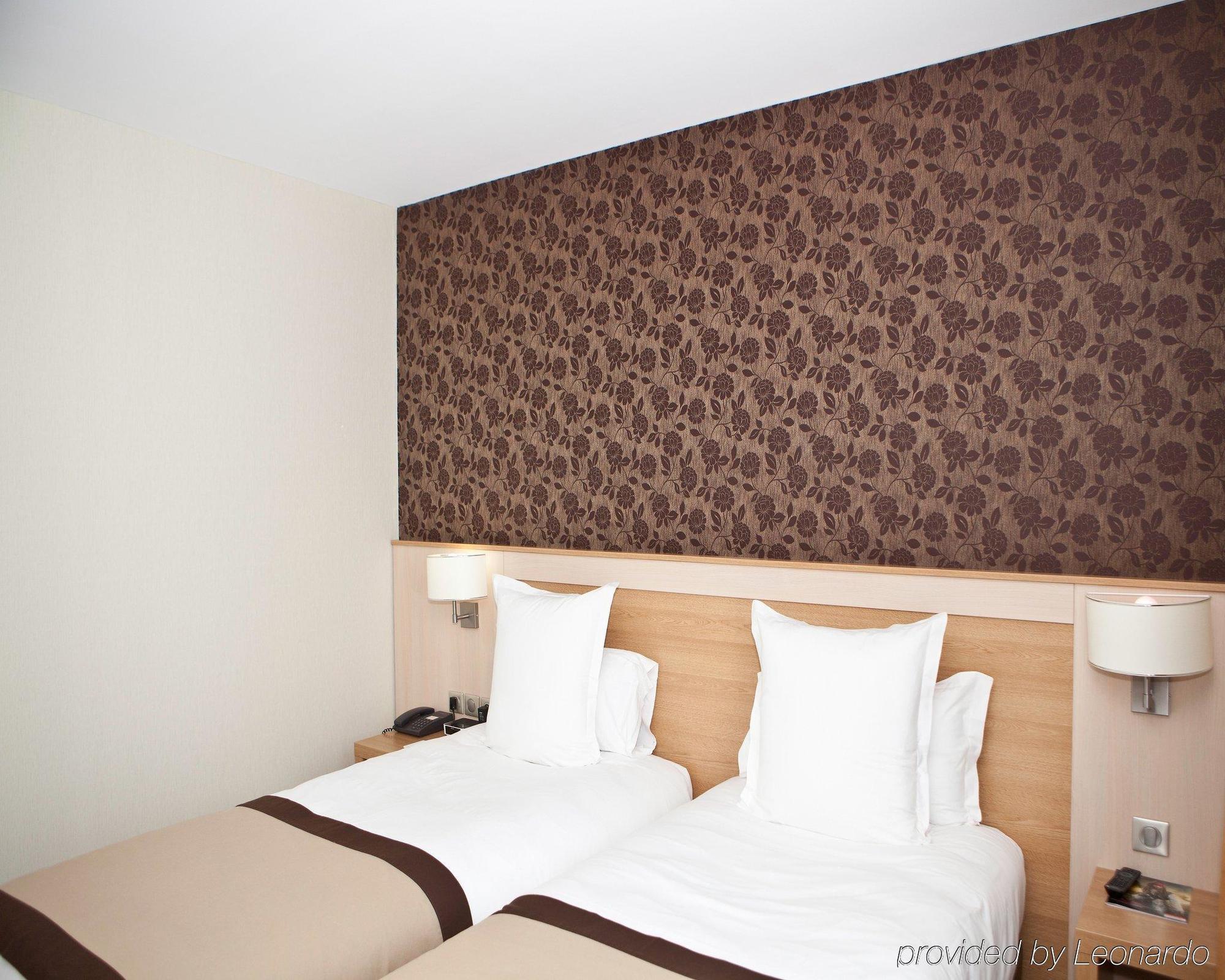 Best Western Plus Hotel Malherbe Caen Phòng bức ảnh