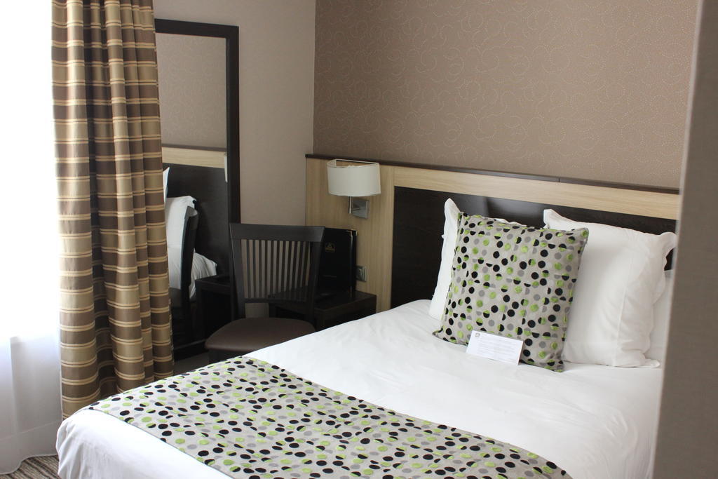 Best Western Plus Hotel Malherbe Caen Phòng bức ảnh